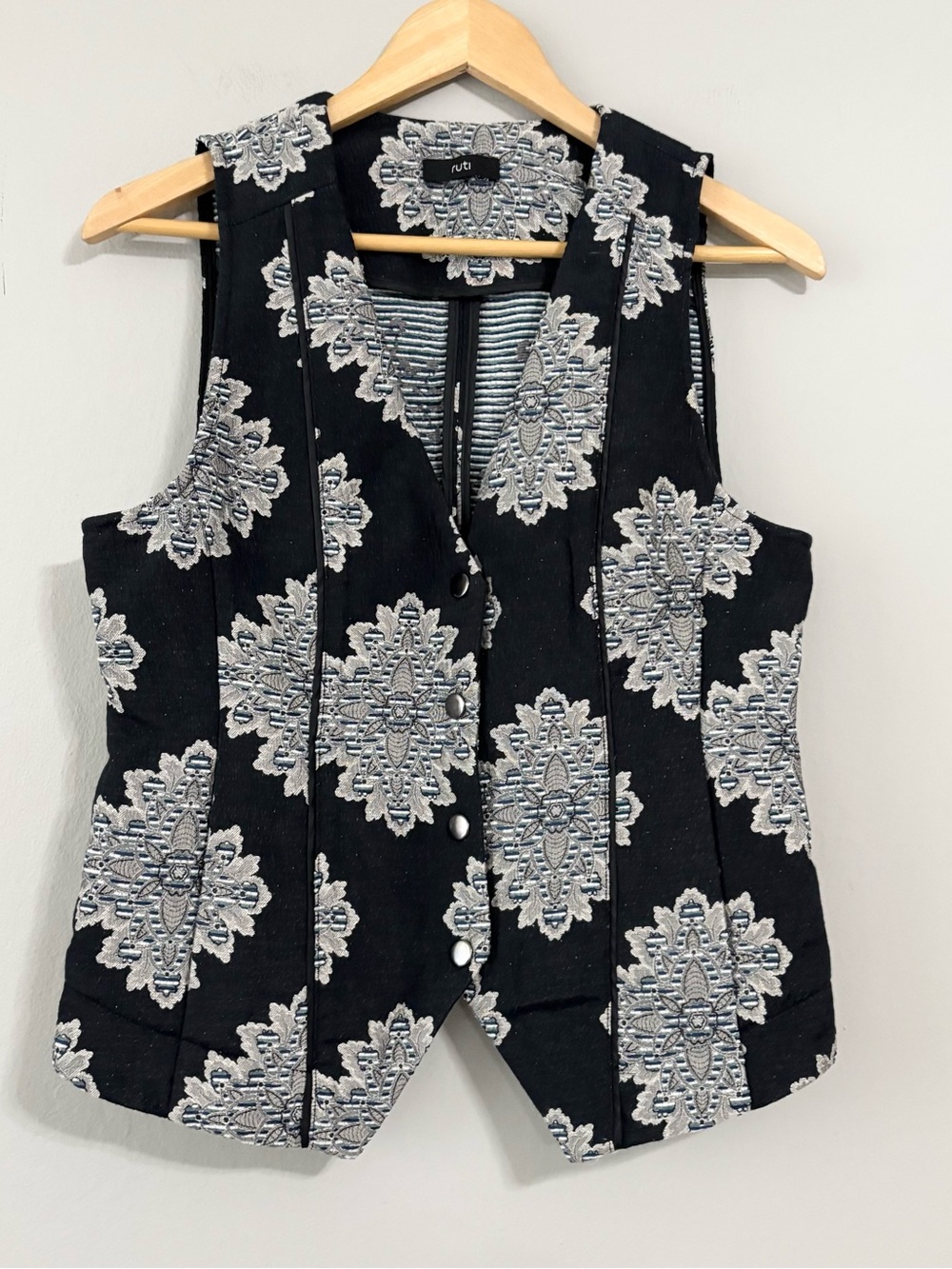 New RUTI Jacquard Navy Blue and Grey Floral Vest